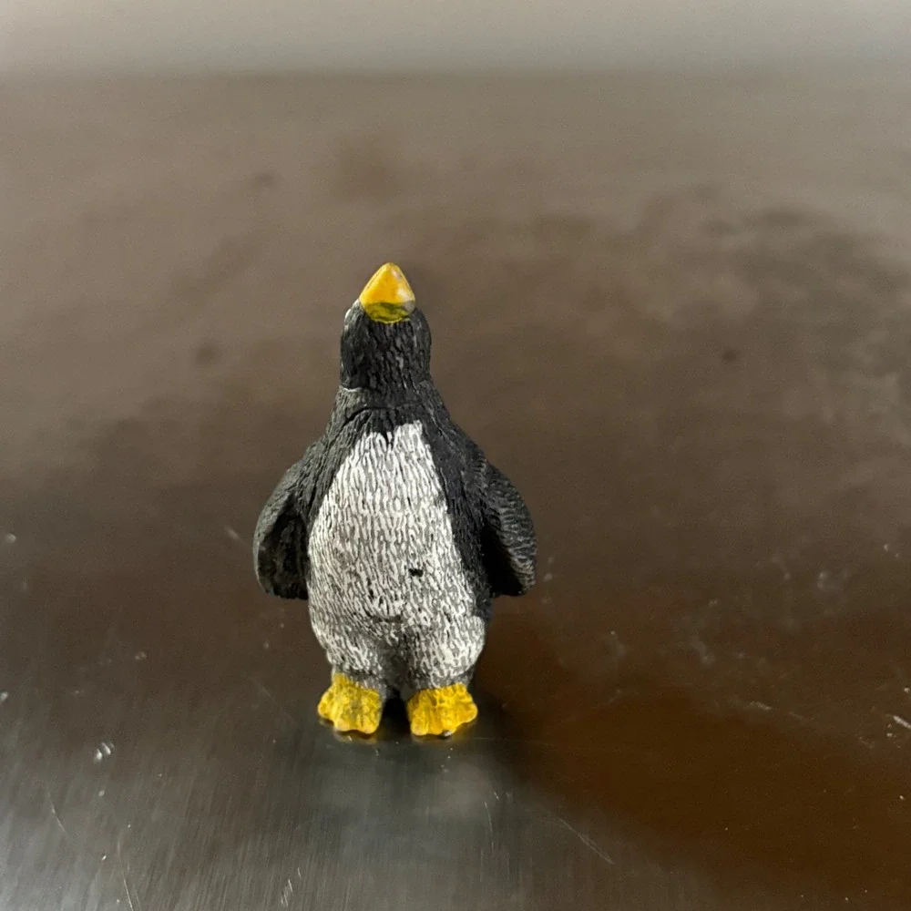 Two Cute Penguin Figurines Small Collectible Animal‎ Toys Yellow Beaks